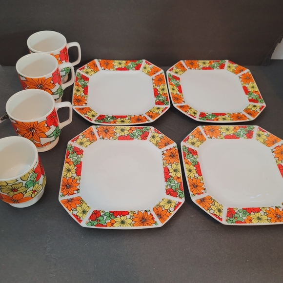 MCM Royal Sealy Japan 1960s Flower Set of 4 Stack Mugs Tea Cups and Plates RARE - Picture 8 of 14